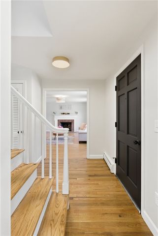 8 Sunset Drive, Smithfield, RI 02917