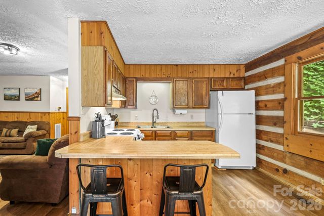 237 Biltmore Circle, Bryson City, NC 28713