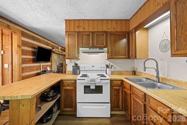 237 Biltmore Circle, Bryson City, NC 28713