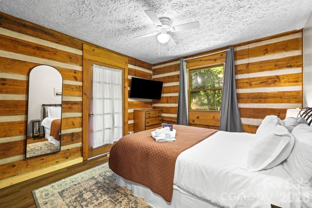 237 Biltmore Circle, Bryson City, NC 28713