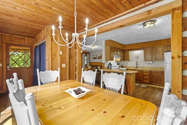 237 Biltmore Circle, Bryson City, NC 28713