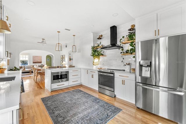 2101 BURLINGTON AVENUE N, St Petersburg, FL 33713