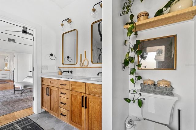 2101 BURLINGTON AVENUE N, St Petersburg, FL 33713