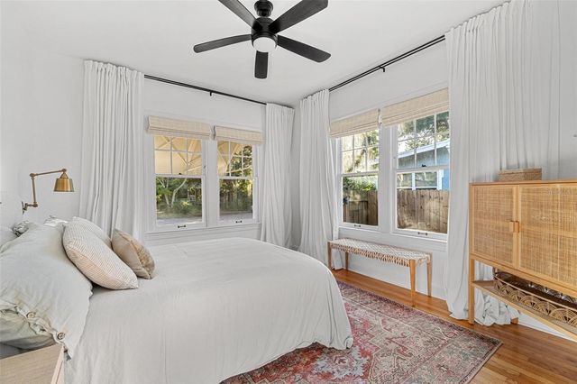 2101 BURLINGTON AVENUE N, St Petersburg, FL 33713