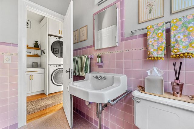 2101 BURLINGTON AVENUE N, St Petersburg, FL 33713