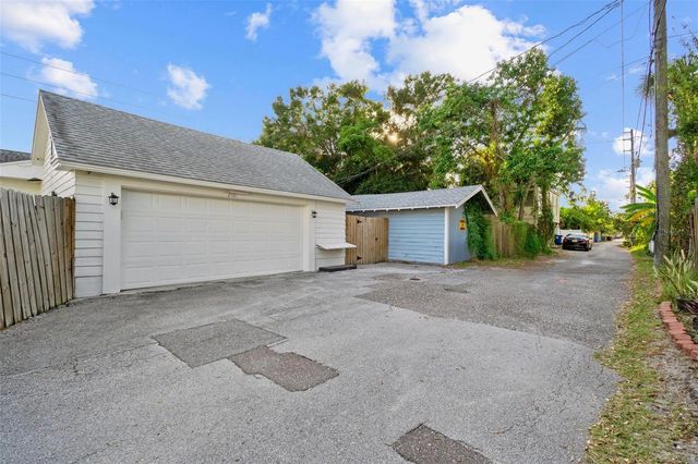 2101 BURLINGTON AVENUE N, St Petersburg, FL 33713