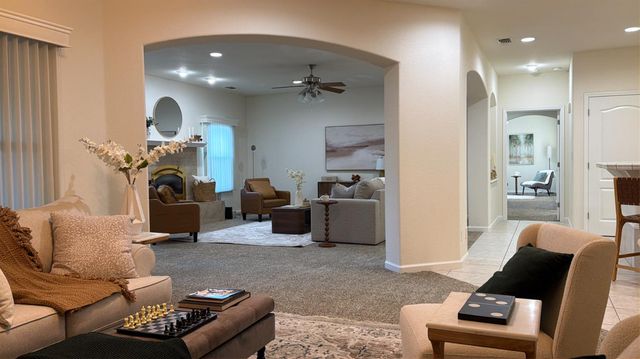 1983 Hooper Rd, Yuba City, CA 95993