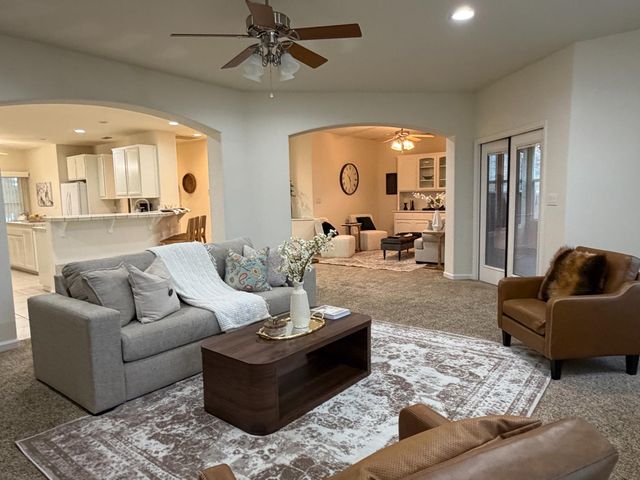 1983 Hooper Rd, Yuba City, CA 95993