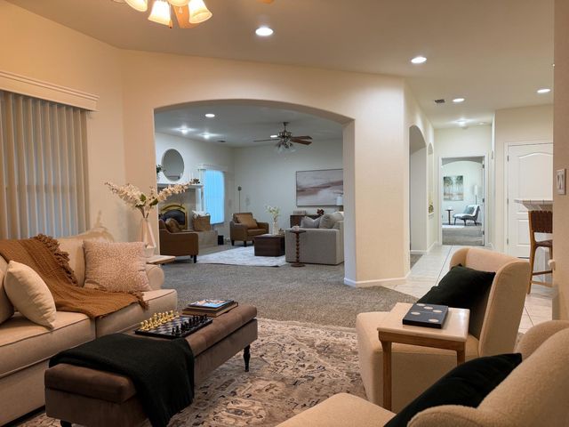 1983 Hooper Rd, Yuba City, CA 95993