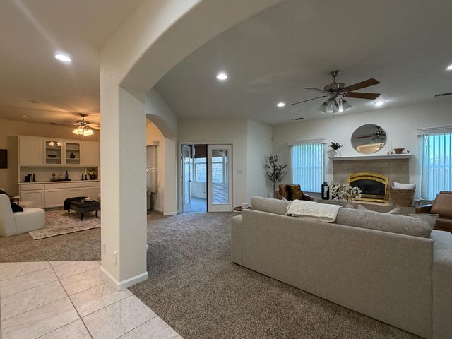 1983 Hooper Rd, Yuba City, CA 95993