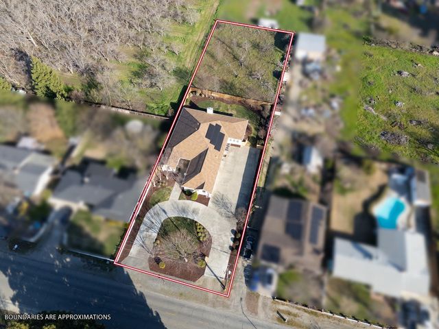 1983 Hooper Rd, Yuba City, CA 95993