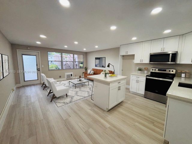 152 Ventnor J 152, Deerfield Beach, FL 33442