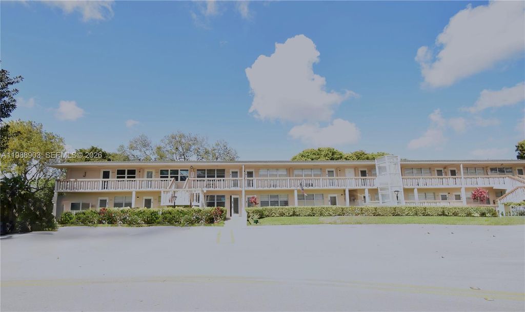 152 Ventnor J 152, Deerfield Beach, FL 33442