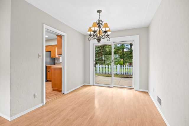 6177 Upper 48th Street N, Oakdale, MN 55128
