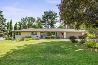 6177 Upper 48th Street N, Oakdale, MN 55128