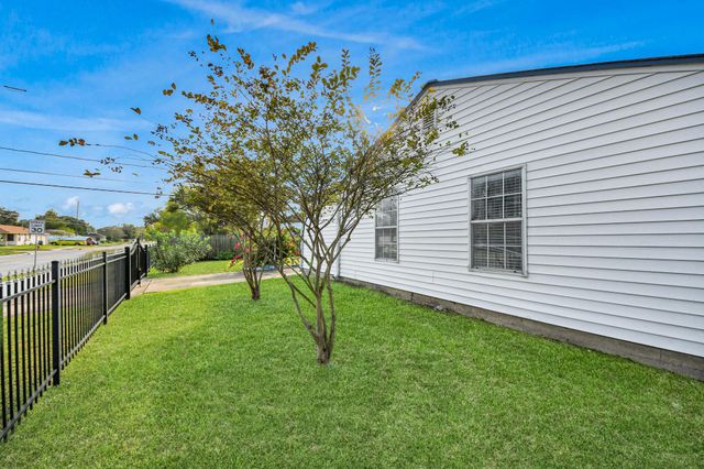 3122 Fern Street, Pasadena, TX 77503