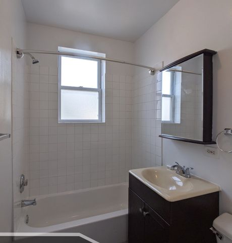 1627 N Humboldt Boulevard 3J, Chicago, IL 60647
