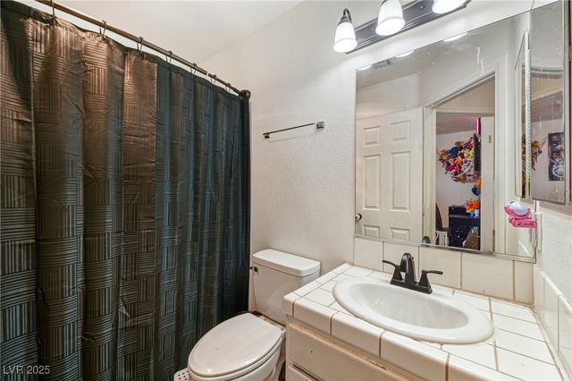 6321 Glencove Avenue, Pahrump, NV 89060