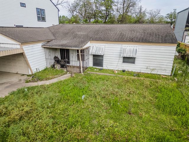 7121 England Street, Houston, TX 77021