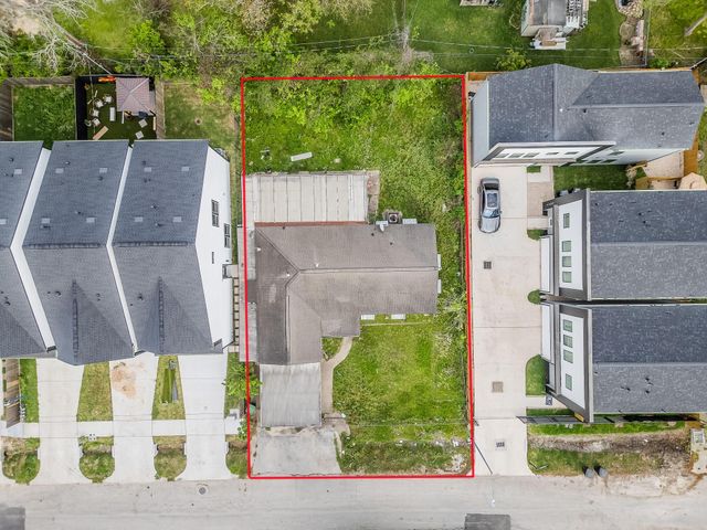 7121 England Street, Houston, TX 77021