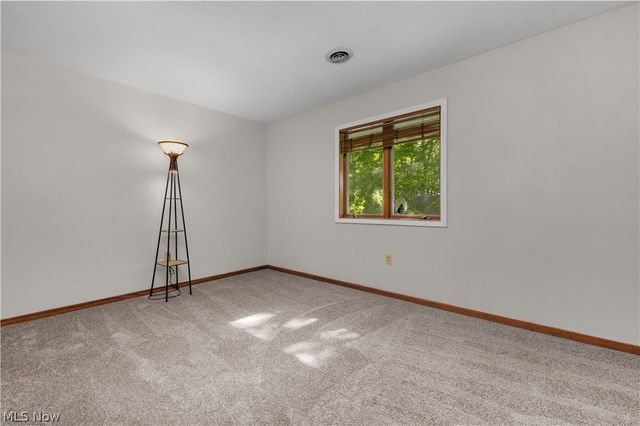 9416 State Route 60, Wakeman, OH 44889