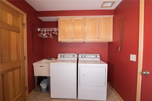 3012 West Ridge Drive, Eau Claire, WI 54703