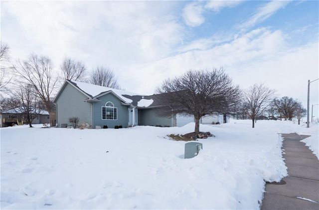 3012 West Ridge Drive, Eau Claire, WI 54703