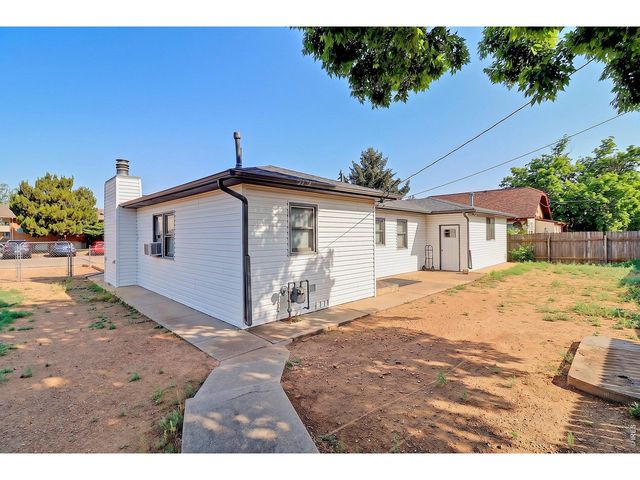 3001 Sunset Dr, Evans, CO 80620