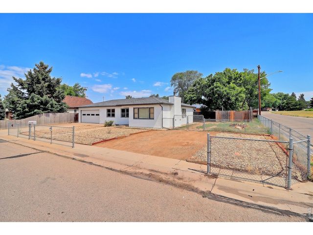 3001 Sunset Dr, Evans, CO 80620