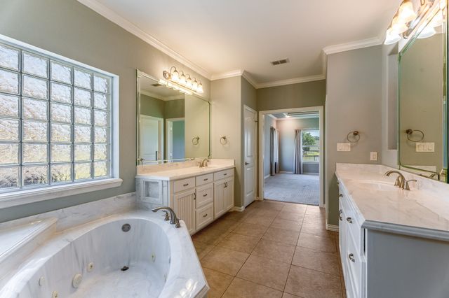 2009 Canaveral Court, Granbury, TX 76048
