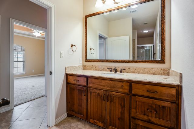 2009 Canaveral Court, Granbury, TX 76048