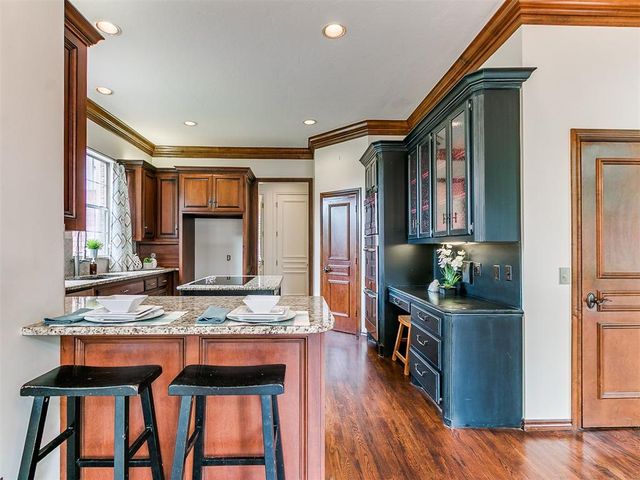 2917 Kingwood Drive, Edmond, OK 73013