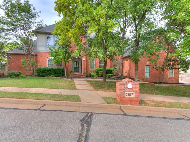 2917 Kingwood Drive, Edmond, OK 73013