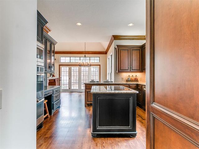 2917 Kingwood Drive, Edmond, OK 73013