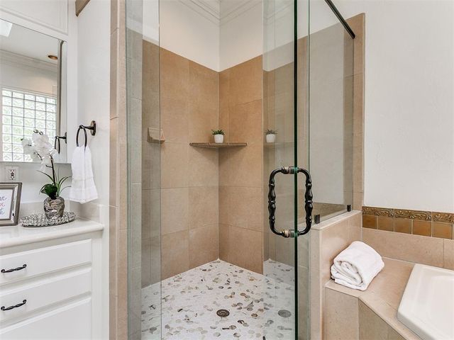 2917 Kingwood Drive, Edmond, OK 73013