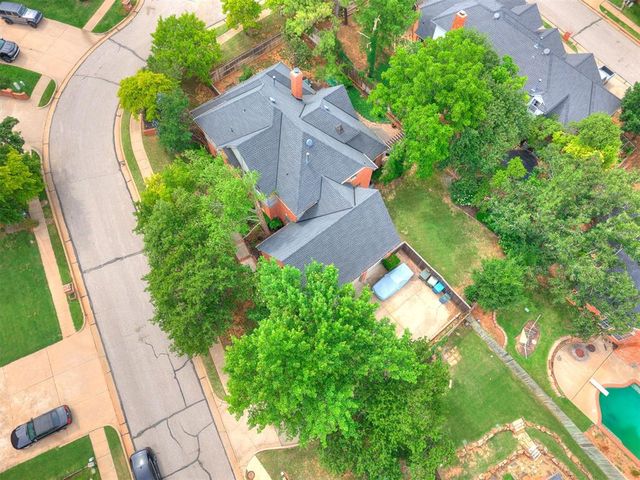 2917 Kingwood Drive, Edmond, OK 73013