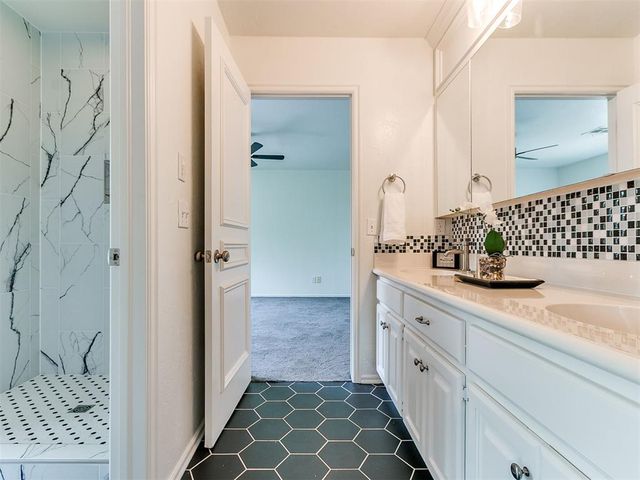 2917 Kingwood Drive, Edmond, OK 73013