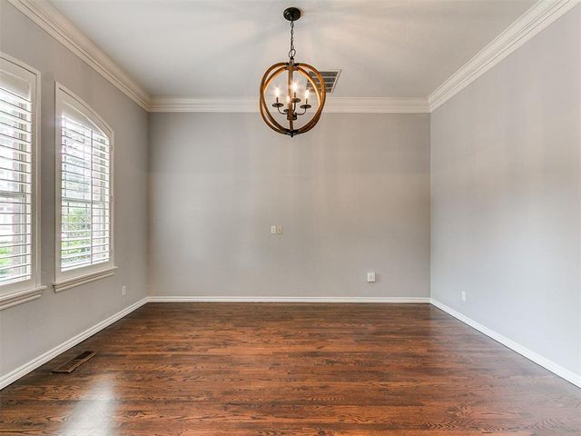 2917 Kingwood Drive, Edmond, OK 73013