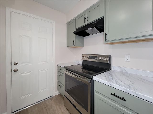 7907 Rumbling Wood Court, Houston, TX 77086