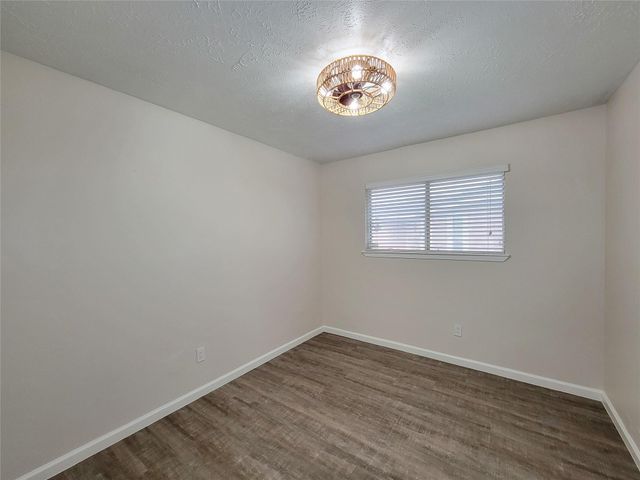 7907 Rumbling Wood Court, Houston, TX 77086