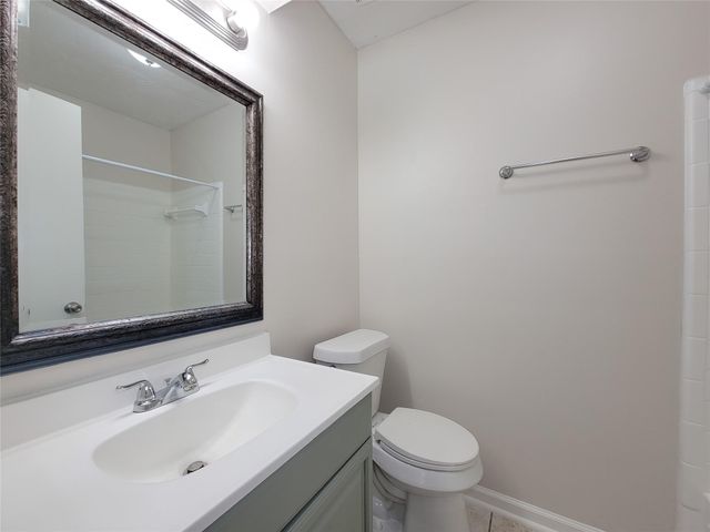 7907 Rumbling Wood Court, Houston, TX 77086