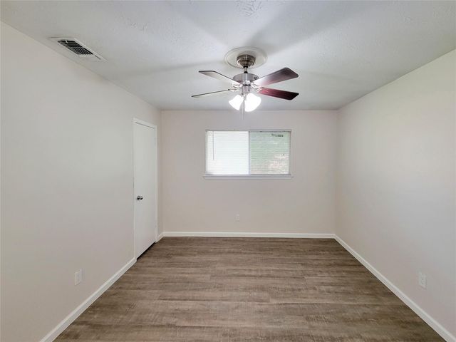 7907 Rumbling Wood Court, Houston, TX 77086