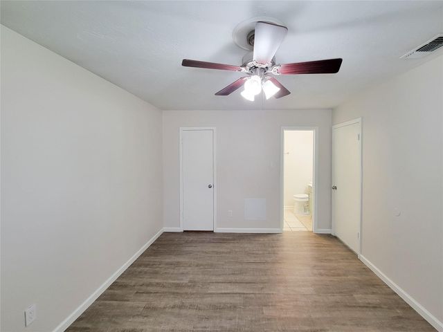 7907 Rumbling Wood Court, Houston, TX 77086