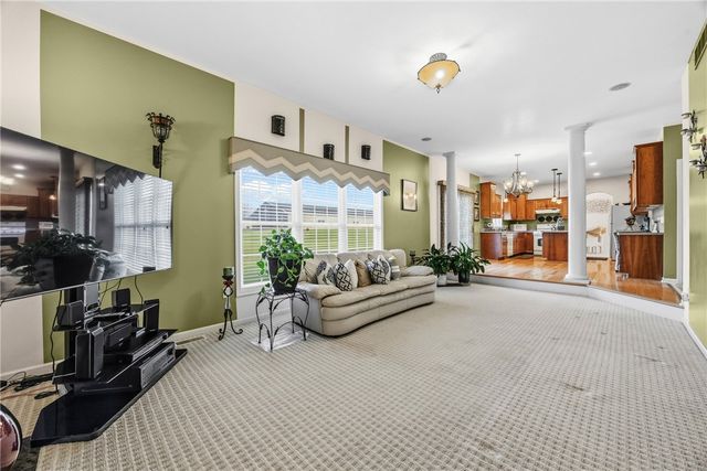 14 Marc Mar Trail, Gates, NY 14606