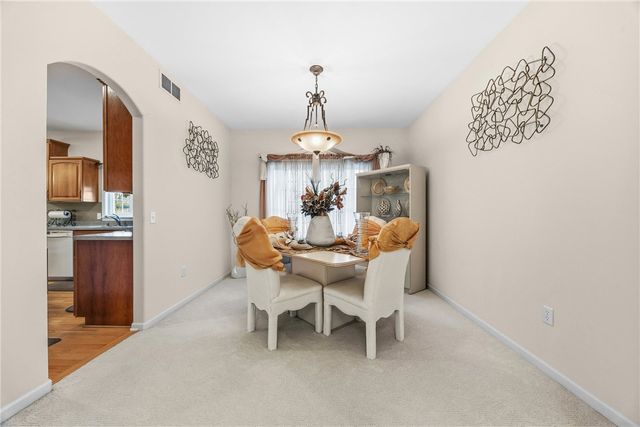 14 Marc Mar Trail, Gates, NY 14606