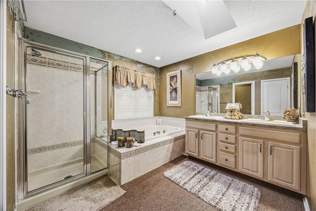 14 Marc Mar Trail, Gates, NY 14606