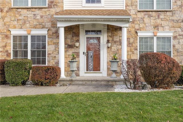 14 Marc Mar Trail, Gates, NY 14606