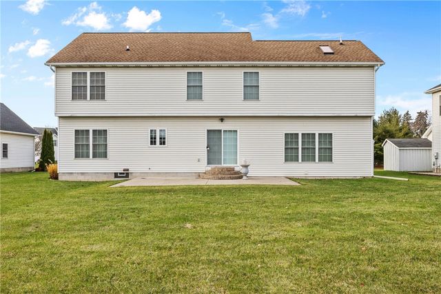 14 Marc Mar Trail, Gates, NY 14606