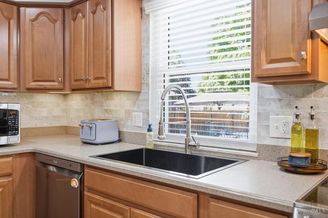 2042 Cortina Drive, Dayton, OH 45459