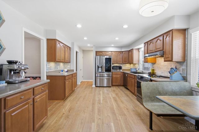 2042 Cortina Drive, Dayton, OH 45459
